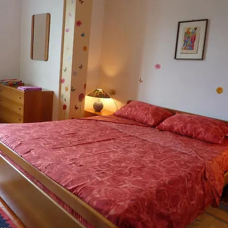Holiday home Gisela